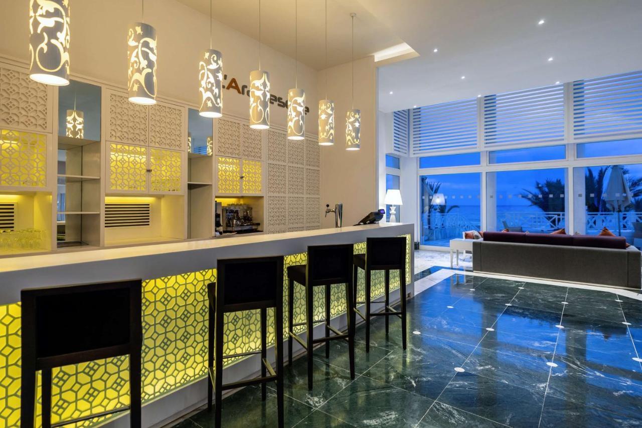 Radisson Blu Resort & Thalasso Hammamet Kültér fotó The bar at the 101 Sky Lounge