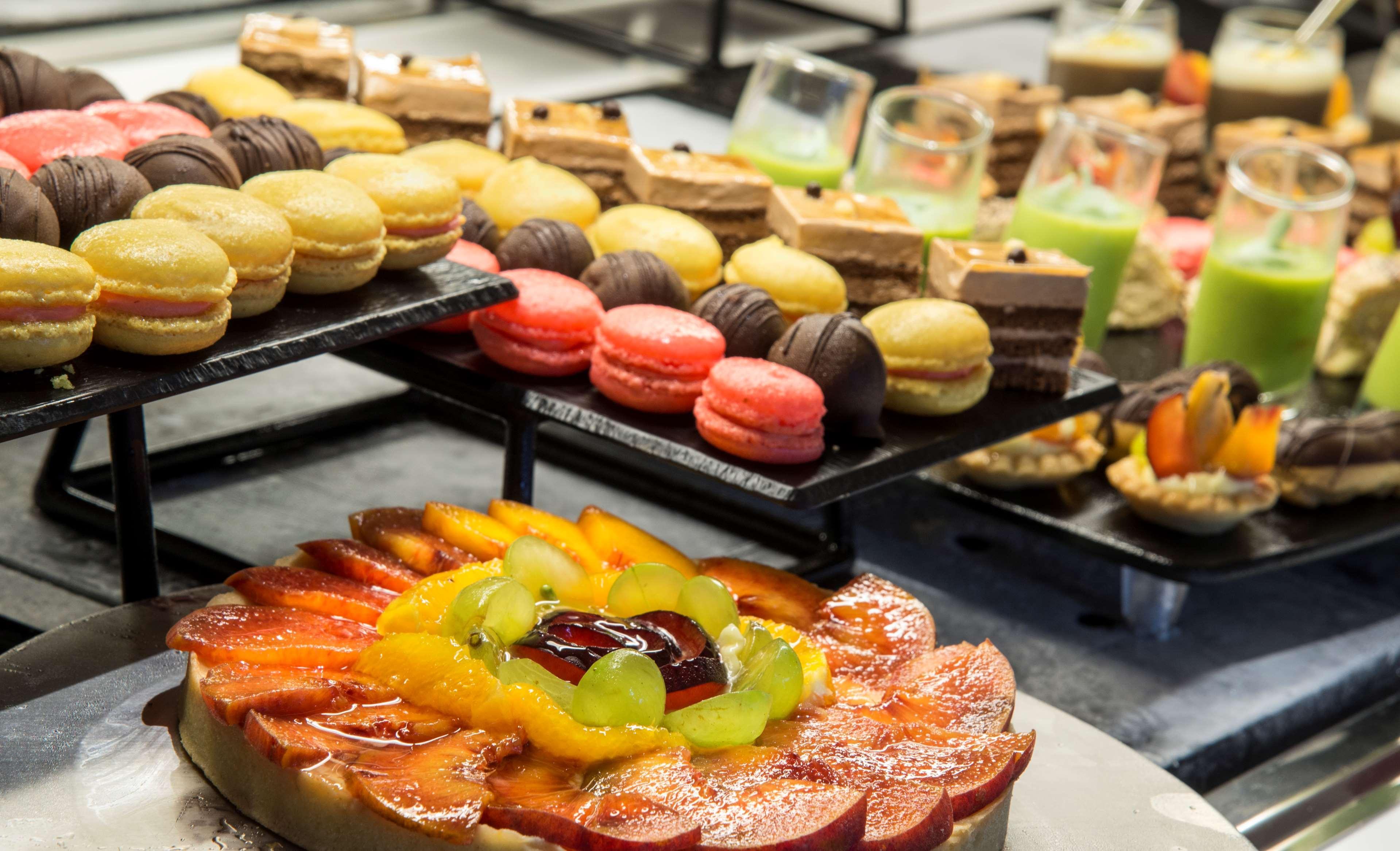 Radisson Blu Resort & Thalasso Hammamet Kültér fotó French pastries
