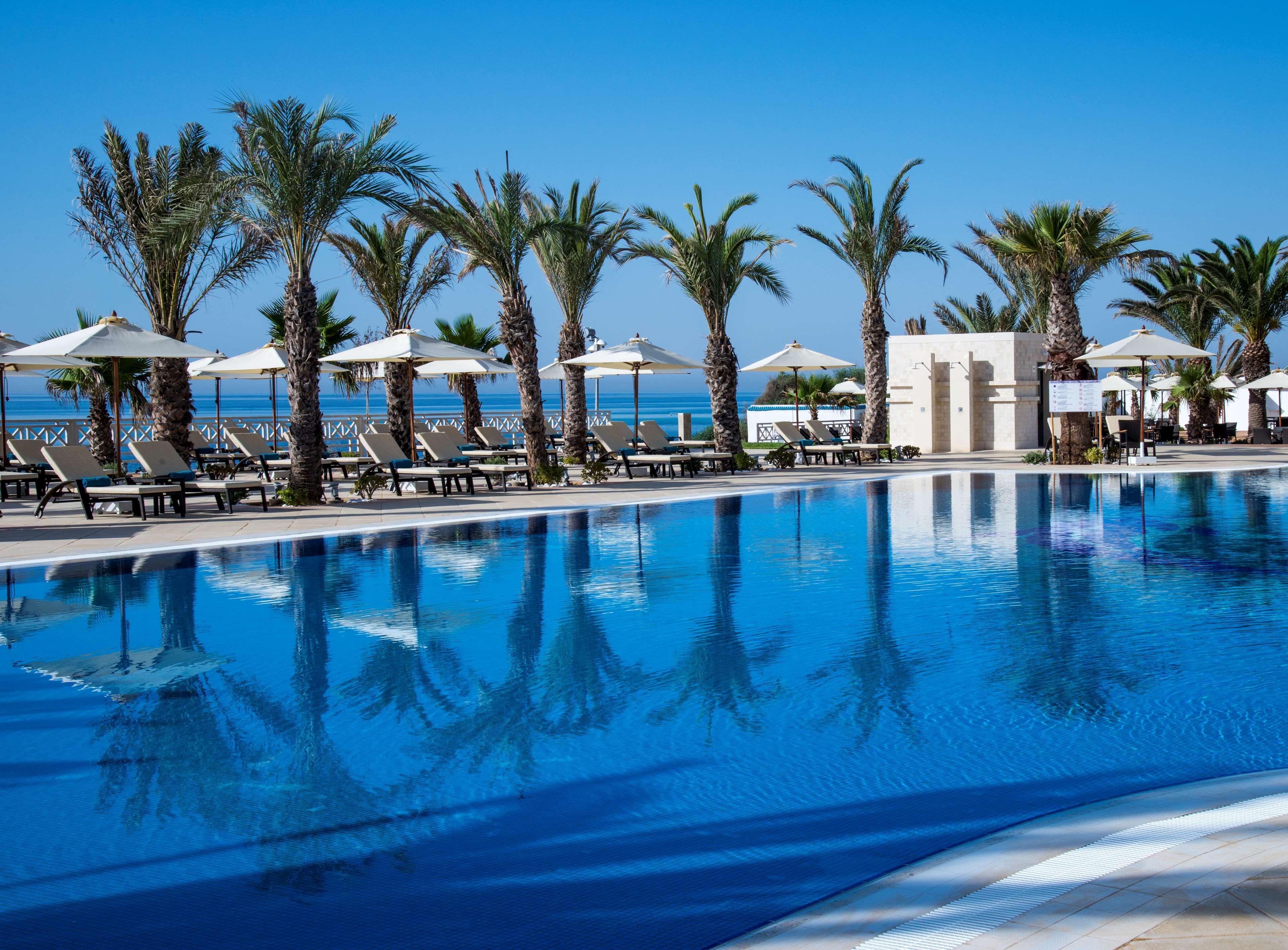Radisson Blu Resort & Thalasso Hammamet Kültér fotó The pool at the Royal Mirage