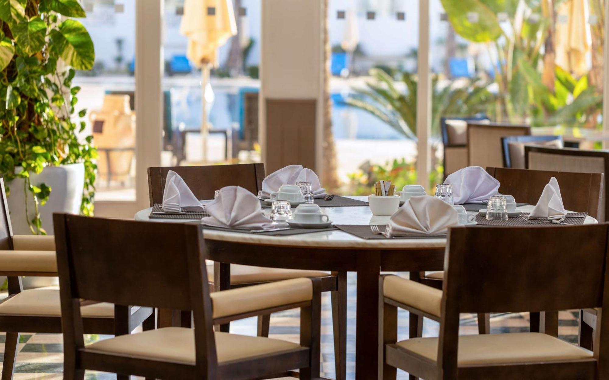 Radisson Blu Resort & Thalasso Hammamet Kültér fotó The restaurant